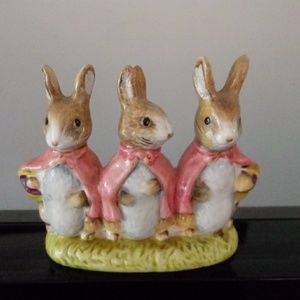 Vintage Flopsy Mopsy Cottontail figurine